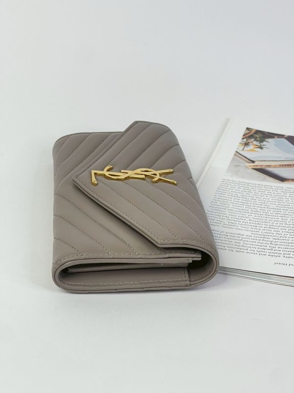 【95成新】YSL CASSANDRE小羊皮大信封長夾 