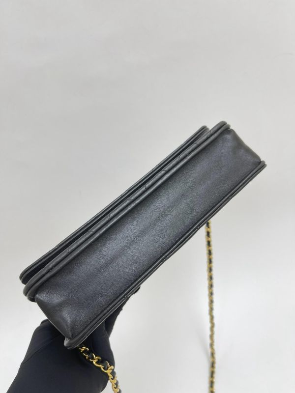 【99成新】CHANEL  WOC 羊皮金扣 