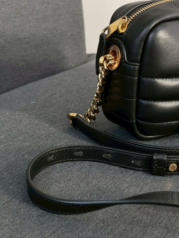 【分期0利率】BURBERRY Lola 羊皮縫線迷你斜背相機包【95成新】 