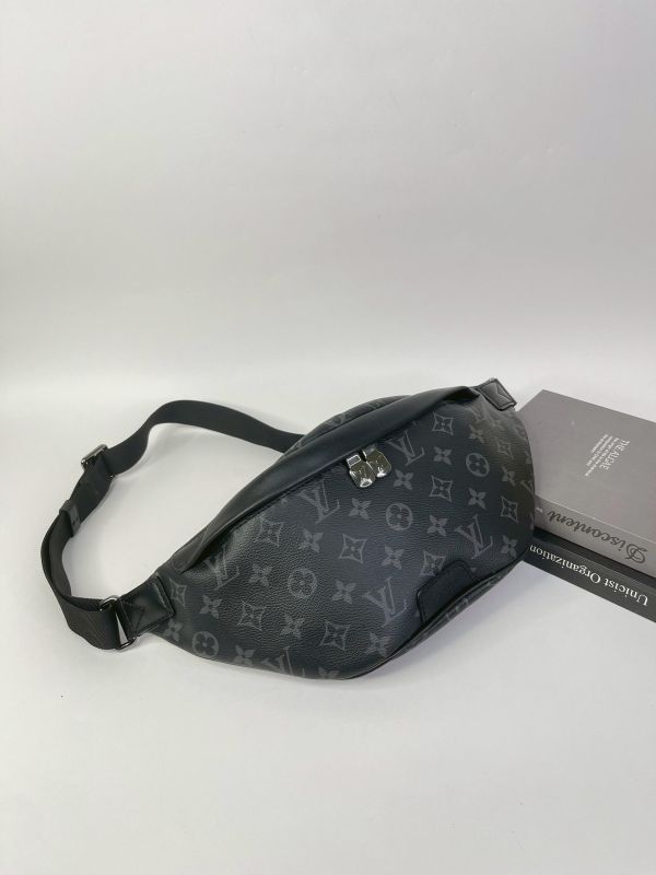 【95成新】LV Discovery PM 腰包 