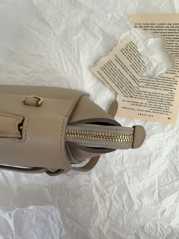 【12期0利率】CELINE 小牛皮BLET手袋鯰魚包NANO【95成新】 