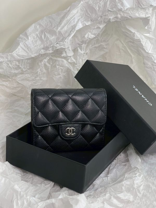 【95成新】CHANEL COCO 背面拉鍊三折短夾 