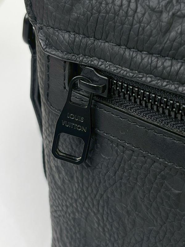 【95成新】LV S-Cape皮革壓紋郵差包 