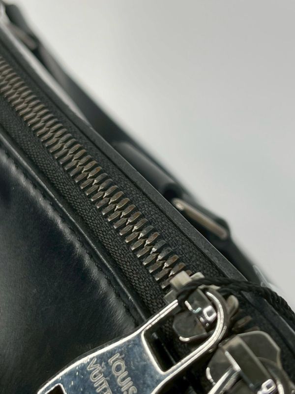 【9成新】LV Briefcase Explorer 商務包 