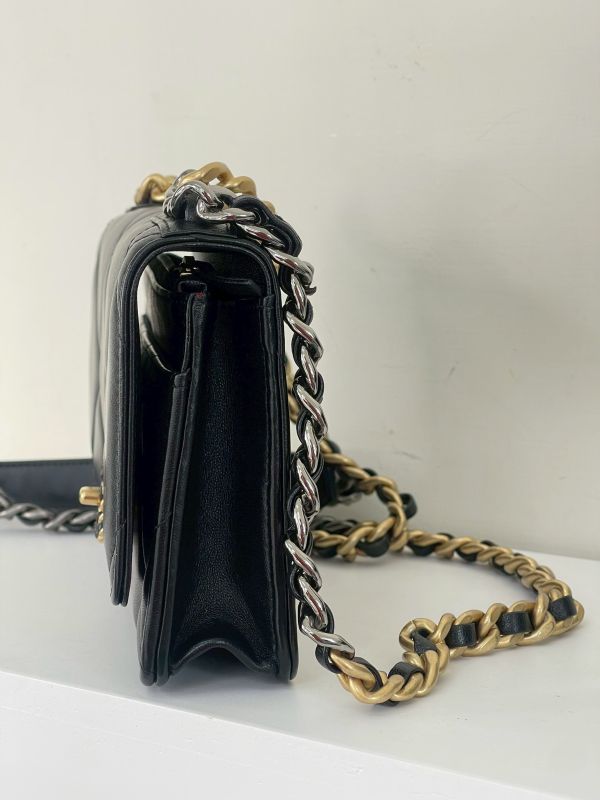 【分期0利率】CHANEL 19 WOC 【95成新】 
