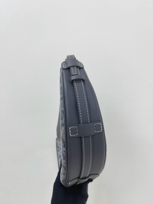 【95成新】GOYARD  半月包 