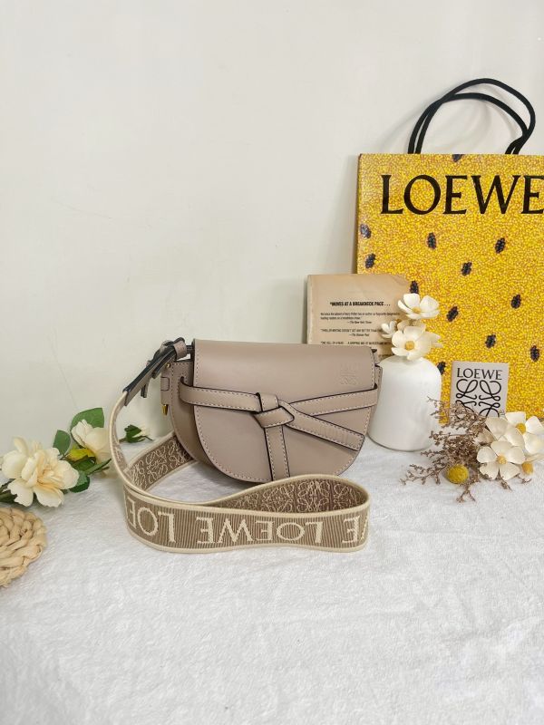 【分期0利率】LOEWE MINI GATE 雙層包 沙色【99成新】 