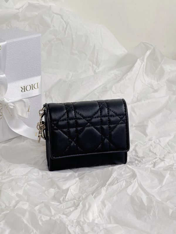 【分期0利率】DIOR Lady Dior Lotus 羊皮短夾【全新品】 