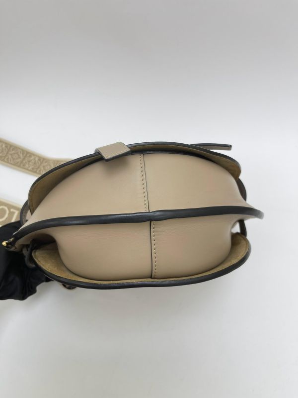 【95成新】LOEWE SMALL GATE柔軟小牛皮 