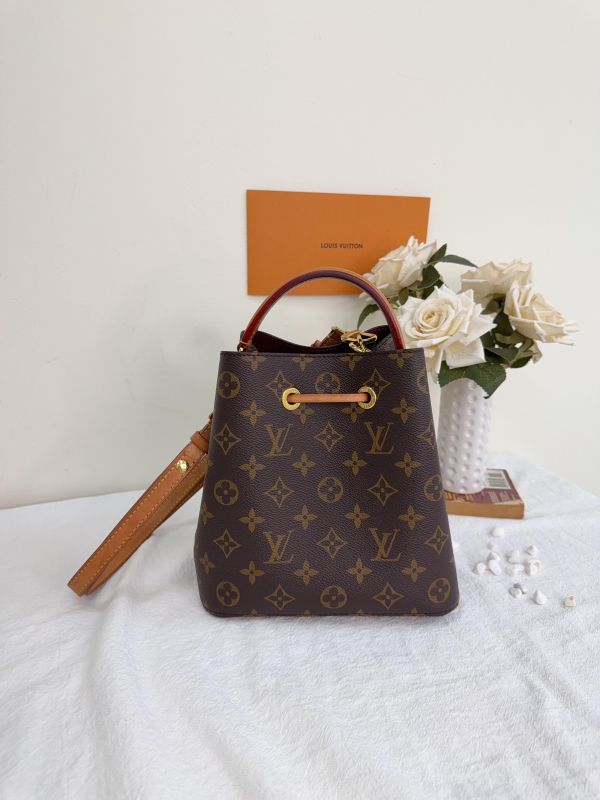 【9成新】LV Néonoé BB 