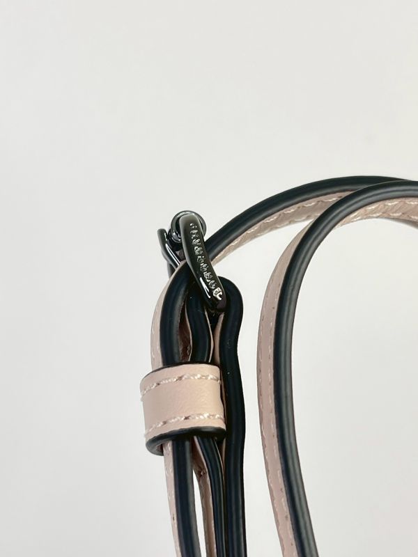 【99成新】LONGCHAMP LE PLIAGE XTRA系列牛皮圓筒斜背包 