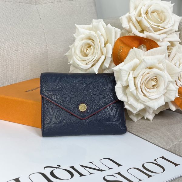 【12期0利率】【二手】LV 深藍色皮革壓紋三摺短夾 