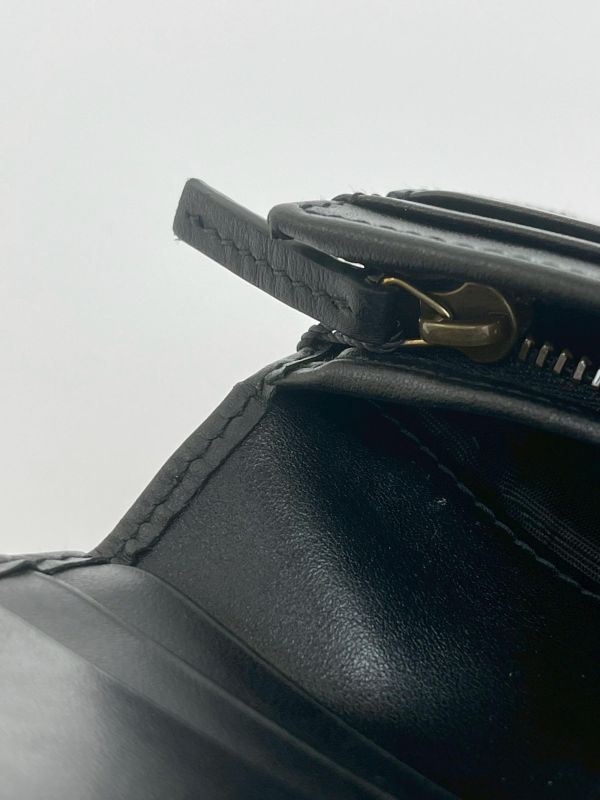 【9成新】GUCCI Marmont 愛心兩摺拉鍊零錢袋短夾 