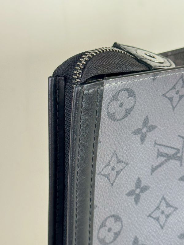 【分期0利率】LV Pochette Voyage MM 手拿包【9成新】 