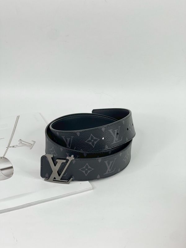 【分期0利率】LV Initiales 雙面皮帶40MM【未使用閒置品】 