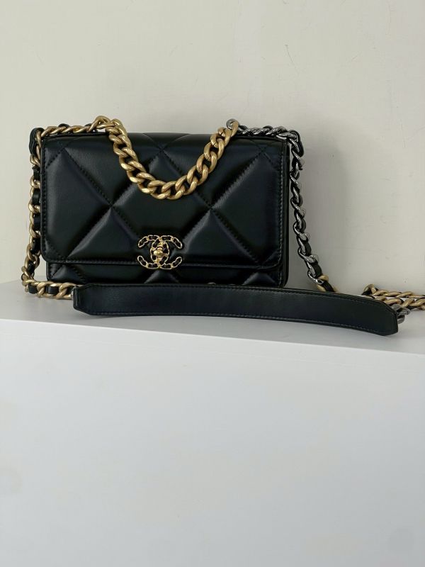 【分期0利率】CHANEL 19 WOC 【95成新】 