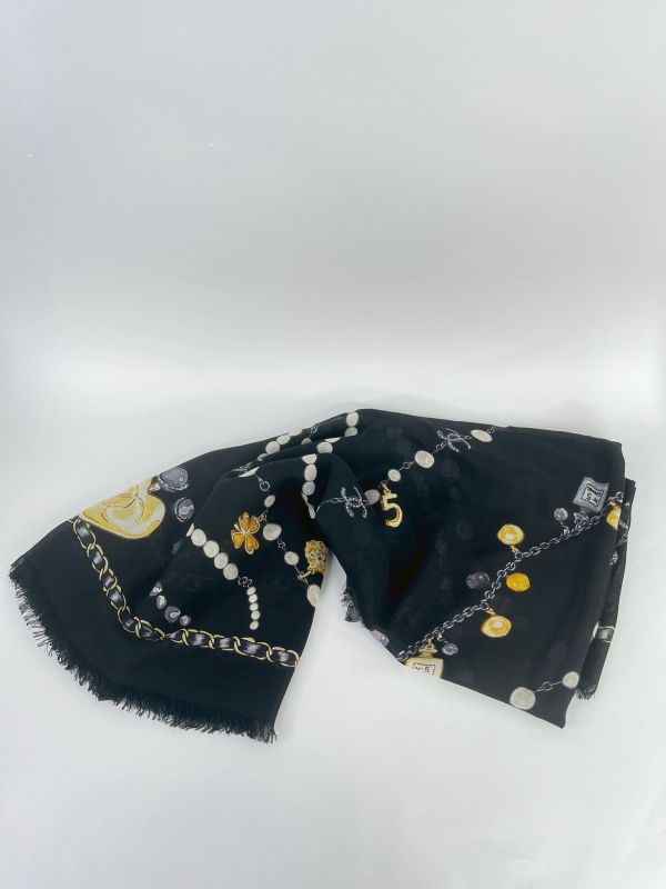 【95成新】CHANEL 25B  NO.5香水方形披肩 