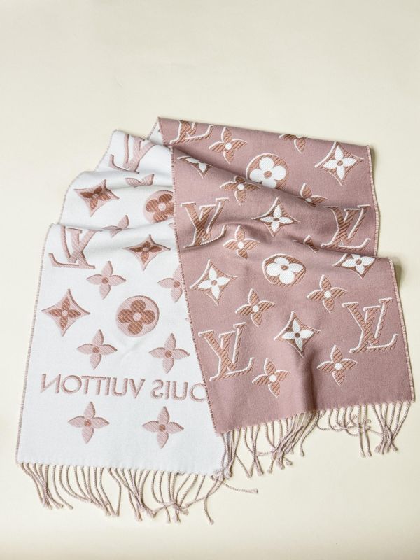 【未使用閒置品】LV Essential Shine 圍巾 