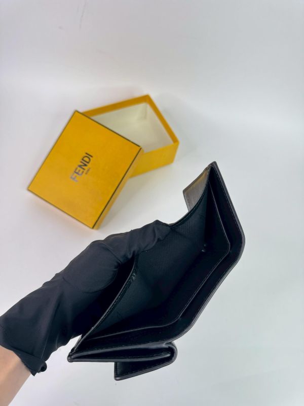 【85成新】FENDI 微型三摺疊皮夾 