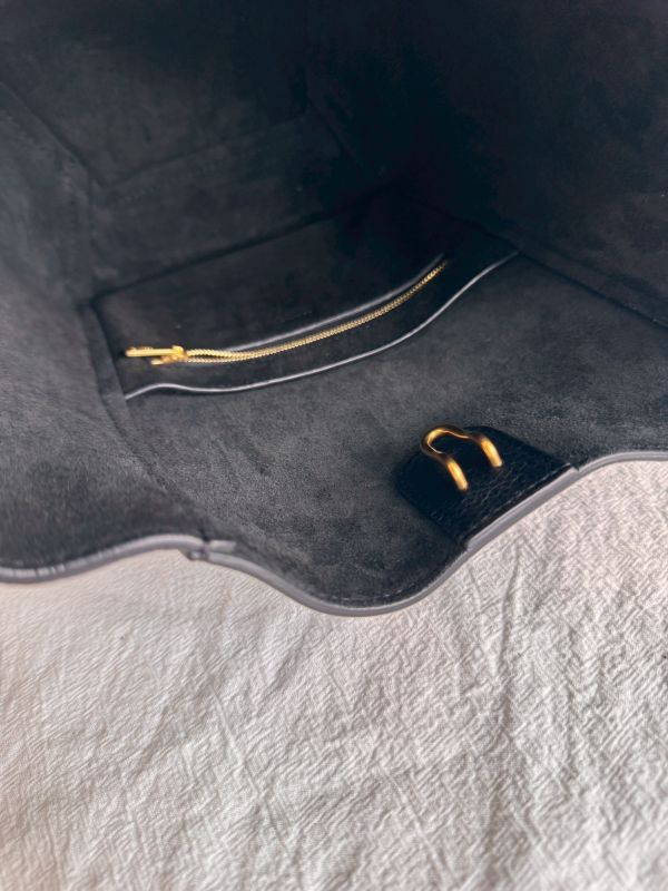 【分期0利率】CELINE Sangle Bucket 牛皮水桶包【95成新】 
