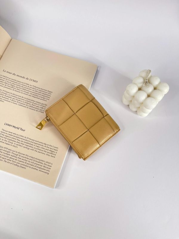 【85成新】BV 大編織對開零錢短夾 