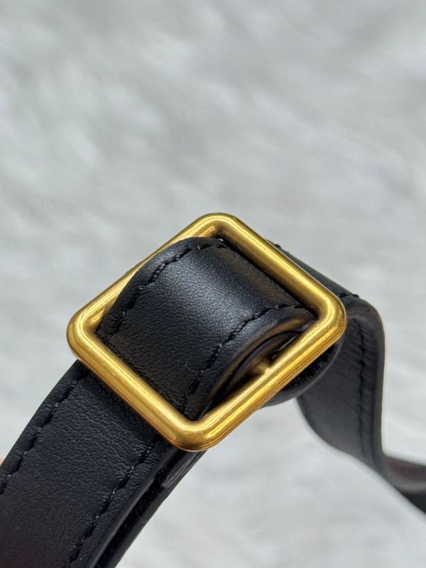【分期0利率】LV NEW WAVE胸包【95成新】 