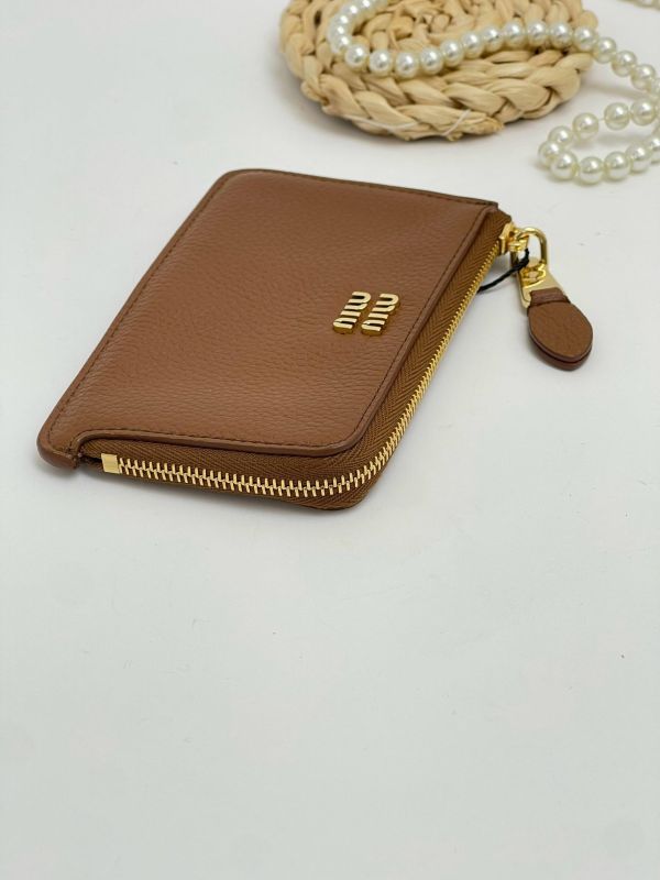 【全新品】MIUMIU 零錢信封卡片夾 