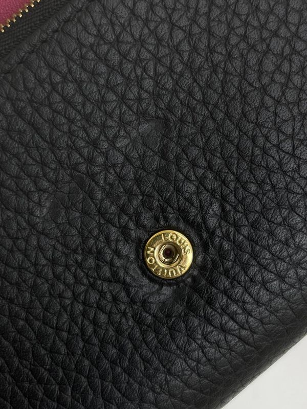 【9成新】LV Capucines 短夾 