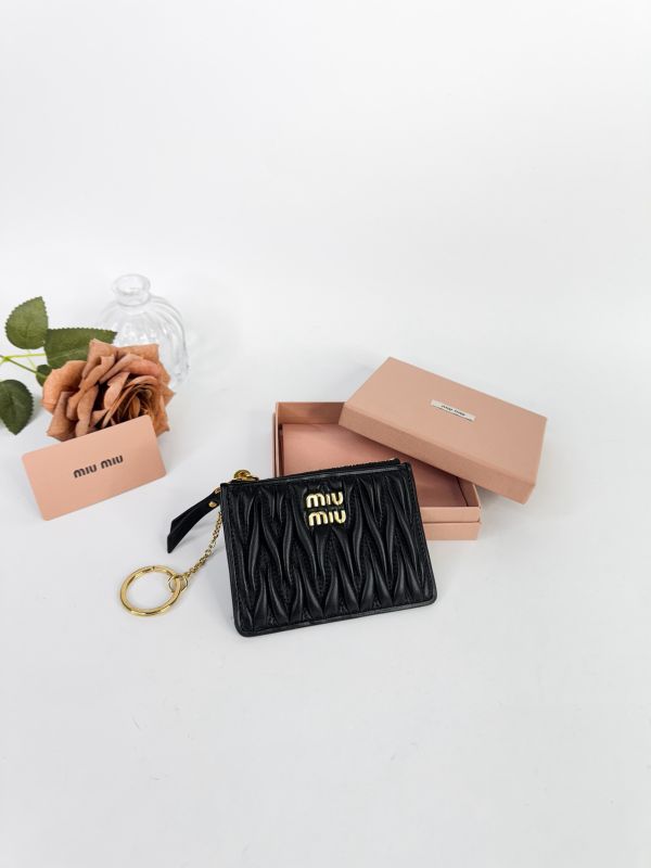 【95成新】MIUMIU Matelassé帕皮皮革卡片套 