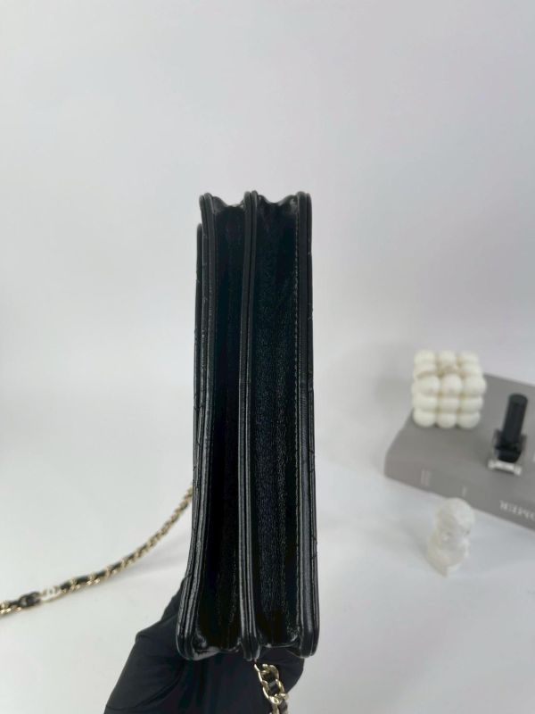 【99成新】CHANEL 24P 菱格紋黑白LOGO鍊 WOC 