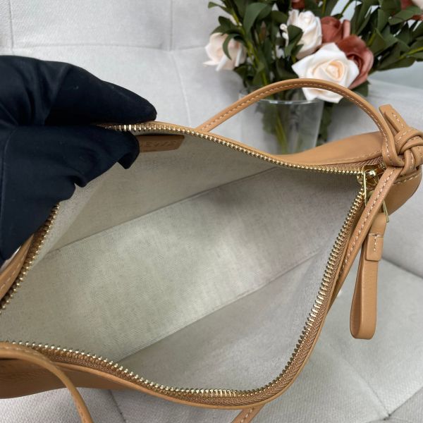 【99成新】【12期0利率】LOEWE Mini Hammock Hobo bag in classic calfskin 