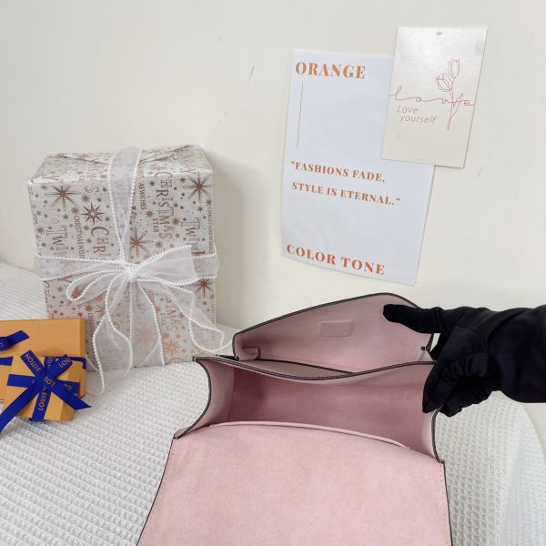 【12期0利率】 LV Mylockme 鏈帶手袋【台灣購證】【99成新】 