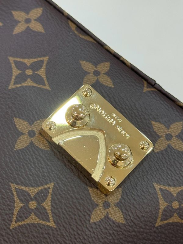 【99成新】LV Trunkie 