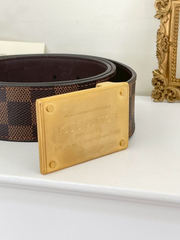 【分期0利率】LV 棋盤格雙面皮帶40MM【9成新】 