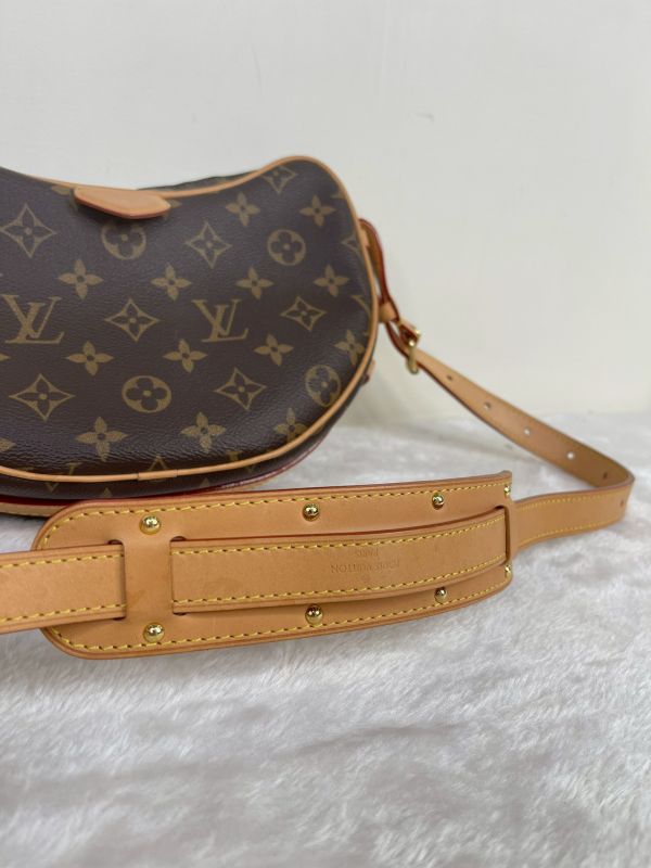 【95成新】LV Croissant MM 