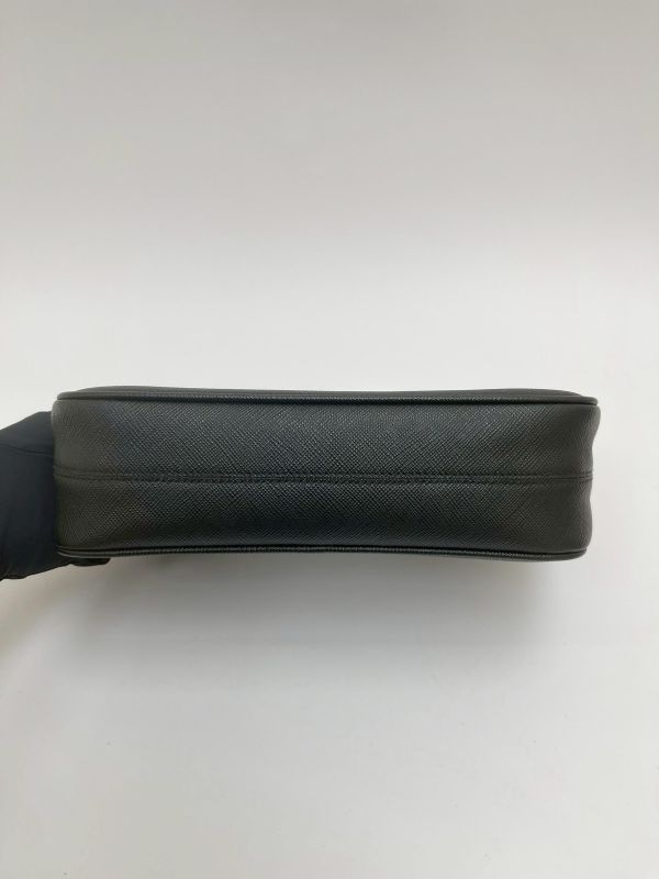 【95成新】Prada Re-Edition 2005 Saffiano HOBO 