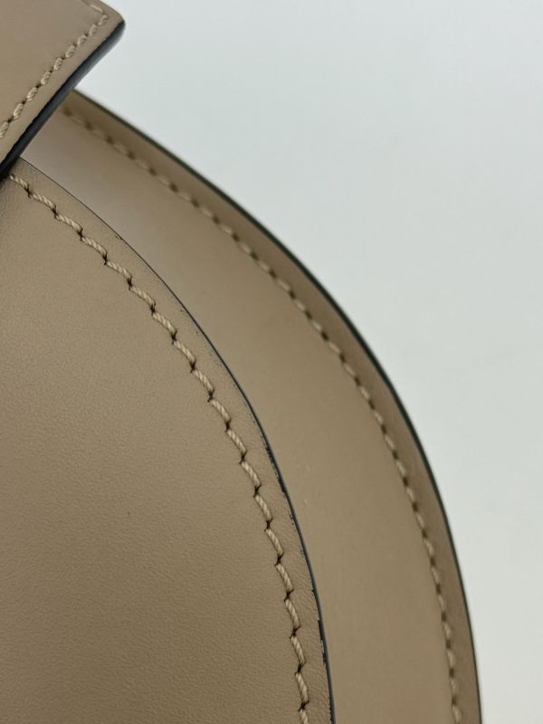 【95成新】LOEWE SMALL GATE柔軟小牛皮 