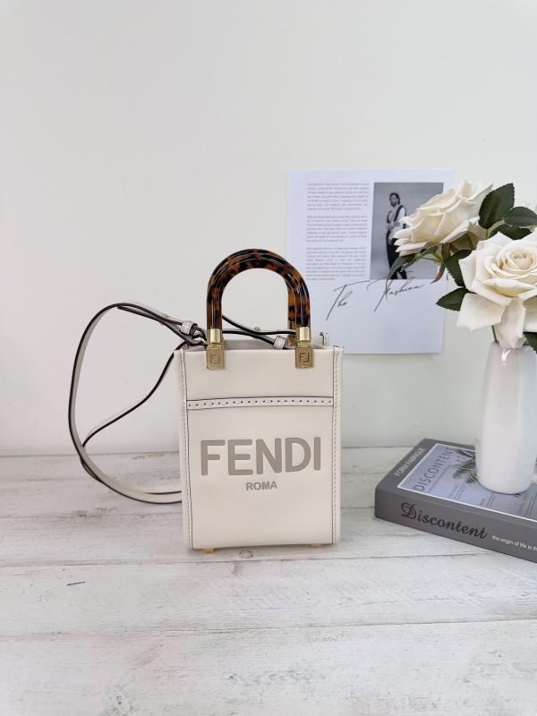 【99成新】FENDI 迷你 Sunshine 琴譜包 