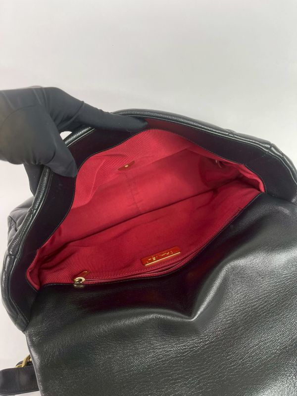 【9成新】CHANEL 19大型口蓋包 