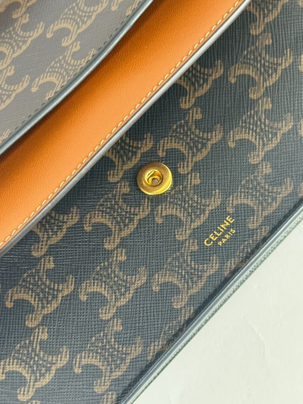 【分期0利率】CELINE TRIOMPHE凱旋門 STRAP WOC【99成新】 