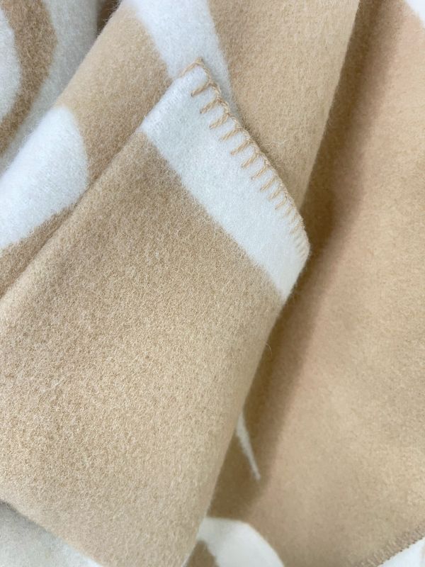 【99成新】BURBERRY CAPE 披肩 