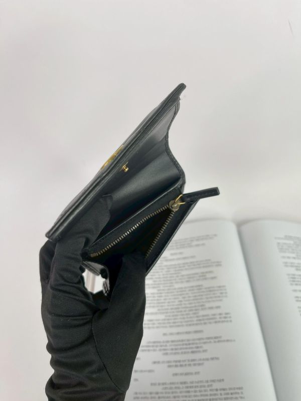 【95成新】GUCCI Marmont 愛心兩摺拉鍊零錢袋短夾 