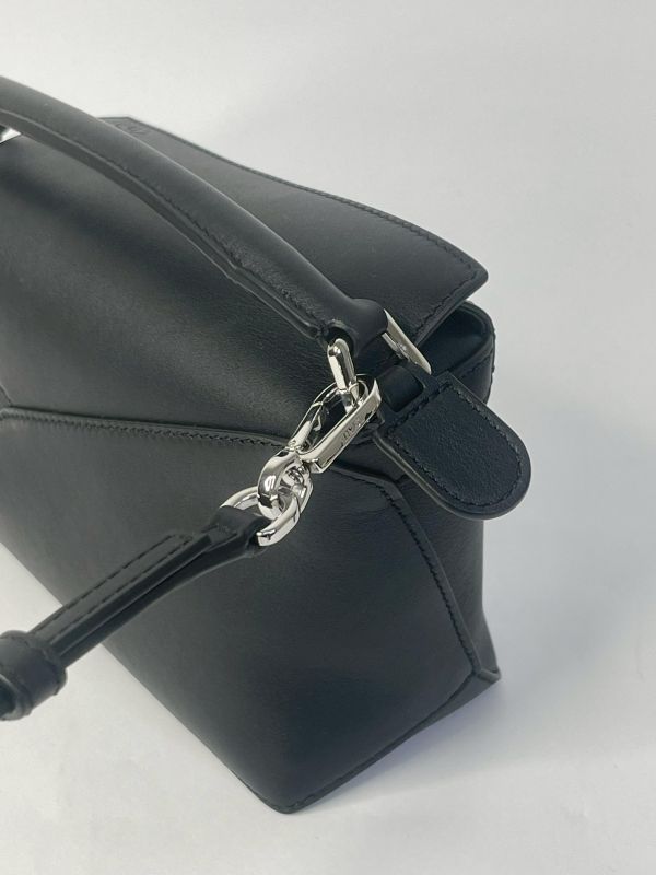 【99成新】LOEWE MINI  PUZZLE  黑色 