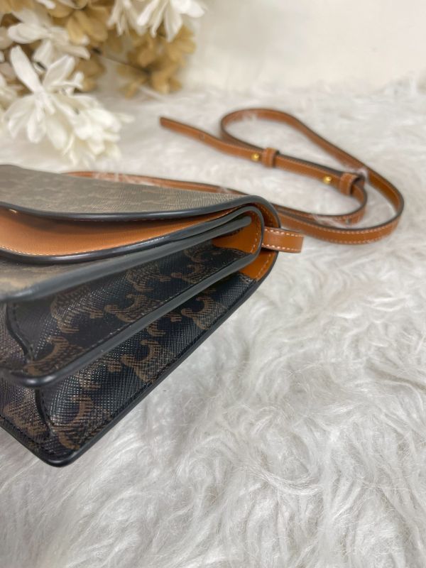 【分期0利率】CELINE TRIOMPHE凱旋門 STRAP WOC【95成新】 