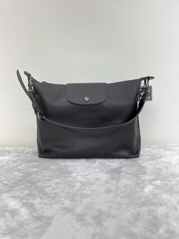 【99成新】LONGCHAMP Le Pliage Xtra 半月形單肩包 M 