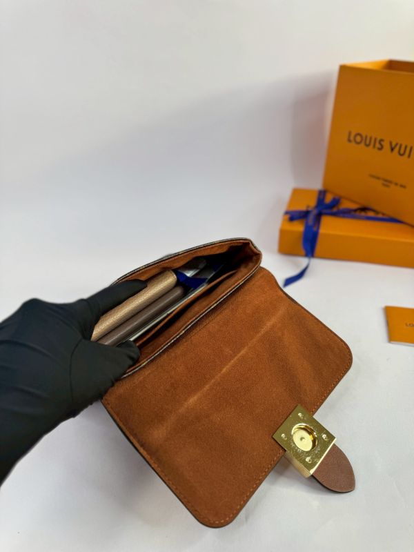 【9成新】LV LOCKY BB 