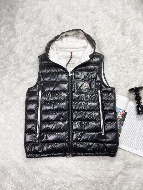 【分期0利率】MONCLER Ragot 羽絨連帽背心【全新品】