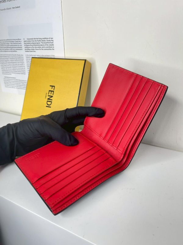 【95成新】FENDI MONSTER 8卡短夾 