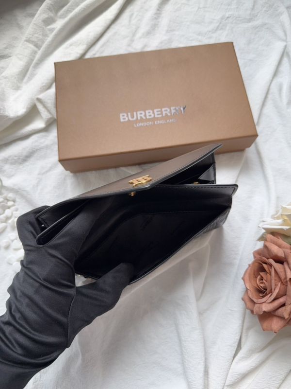 【分期0利率】BURBERRY TB 绗縫格紋翻蓋扣式長夾【9成新】 