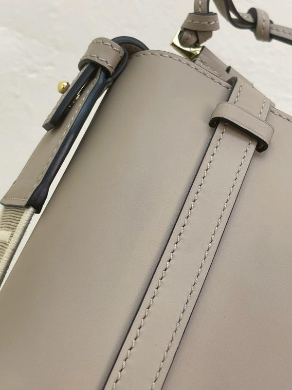 【9成新】LOEWE MINI GATE 雙層包 沙色 